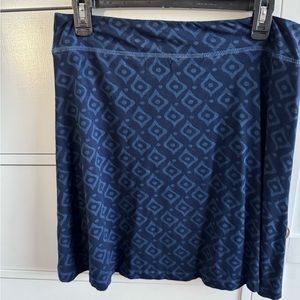 Women’s Fresh Product swing skirt. Size L.